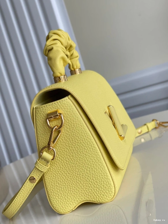 TWIST LOUIS VUITTON MM 0810